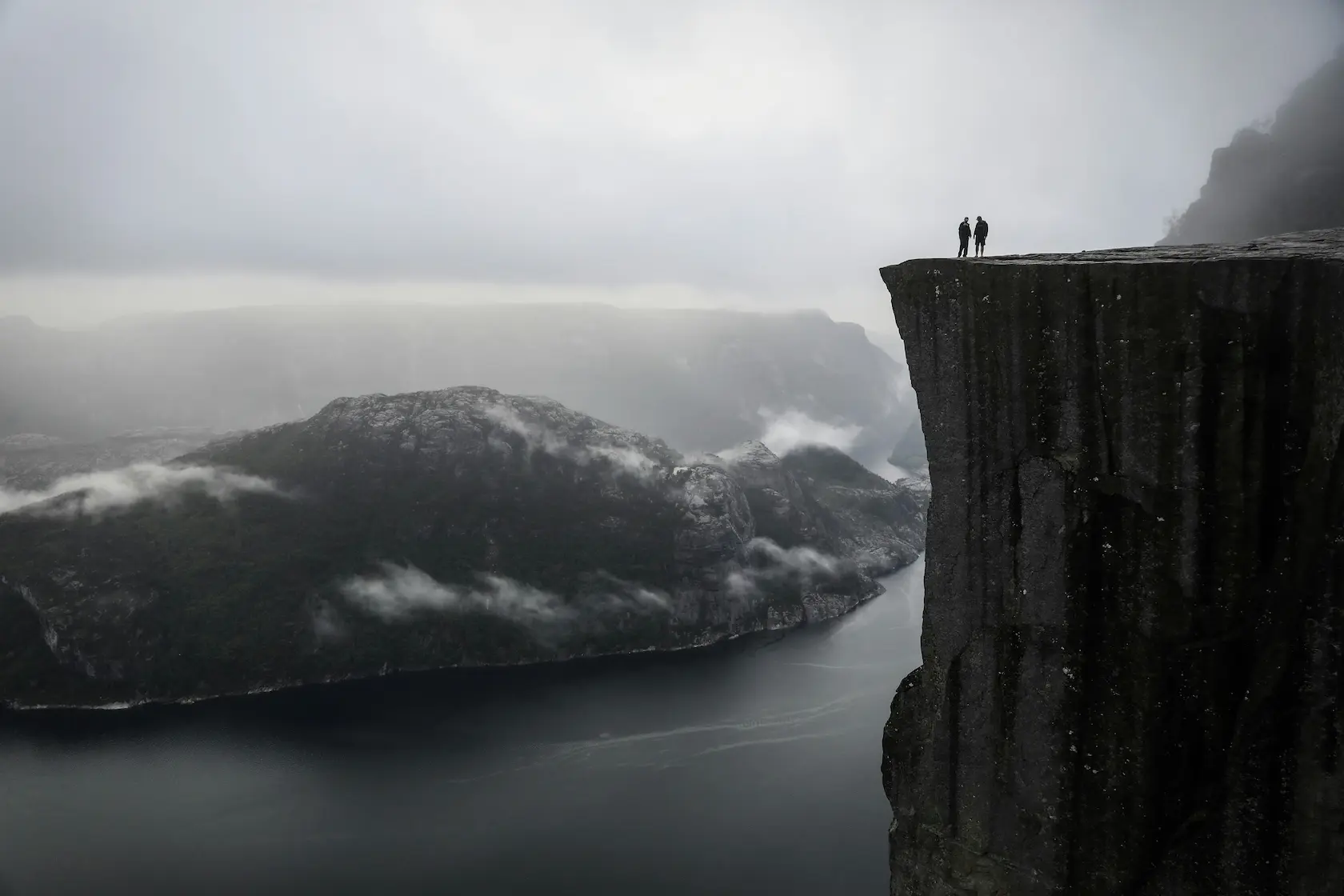 Senderismo en Preikestolen