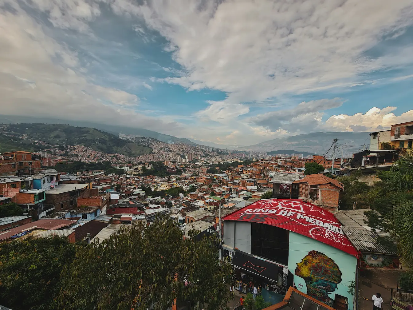 Visita a la Comuna 13 en Medellín